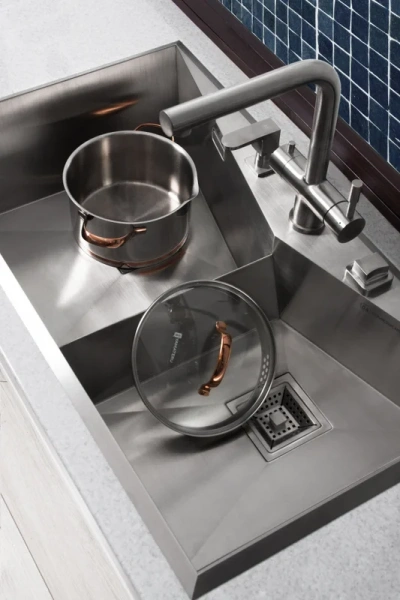 Смеситель для кухни Omoikiri Nagano-BN + Pure drop Lite нержавеющая сталь 4011.8028 Hanex