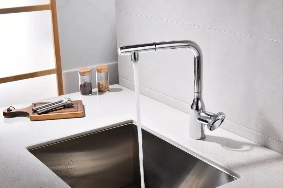 Смеситель для кухни Paulmark Urban Ur213104 с выдвижным изливом Hanex