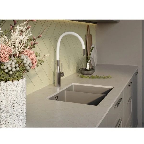 Смеситель для кухни Omoikiri Yatomi 2 Plus 4994 с гибким изливом Hanex