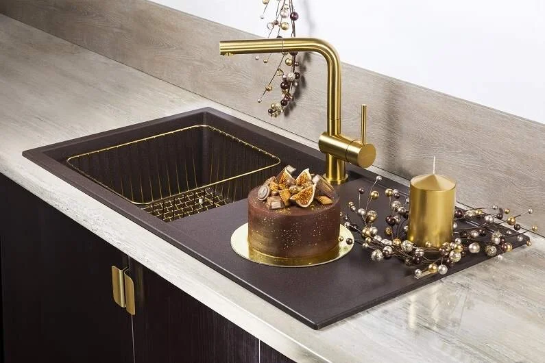 Смеситель для кухни Omoikiri Akashi-S-LG светлое золото 4994263 Hanex