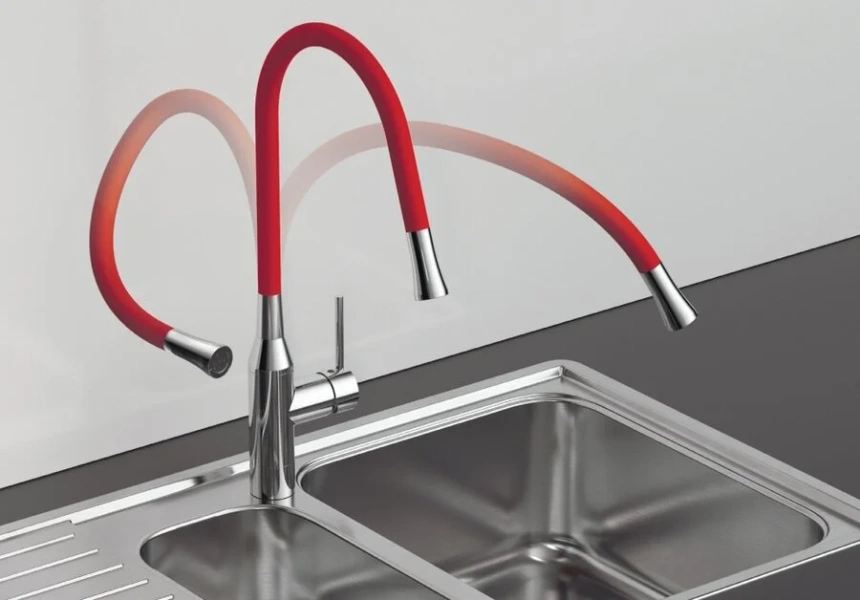 Смеситель для кухни Omoikiri Yatomi 49942 с гибким изливом