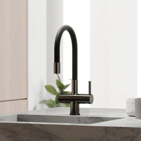 Смеситель для кухни Sancos Lucia вороненая сталь SC4004GG