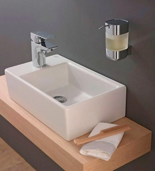 Раковина Ideal Standard Strada 45 см асимметричная, без перелива K081701